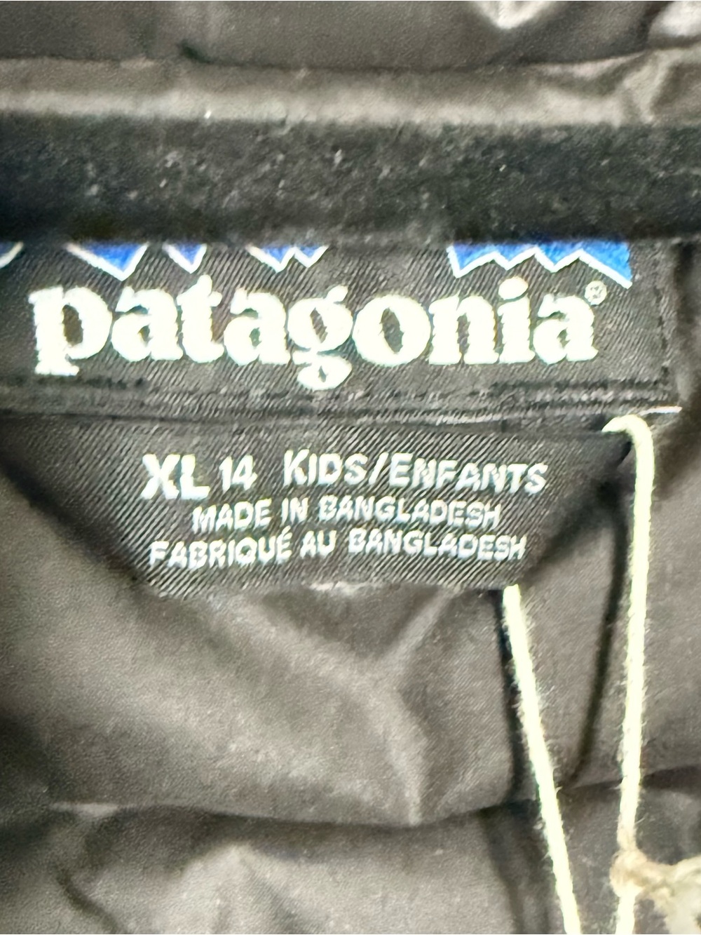 NWT Patagonia® Girls' 600 Fill Down Quilted Black Jacket Coat Size XL 14 - Picture 4 of 11